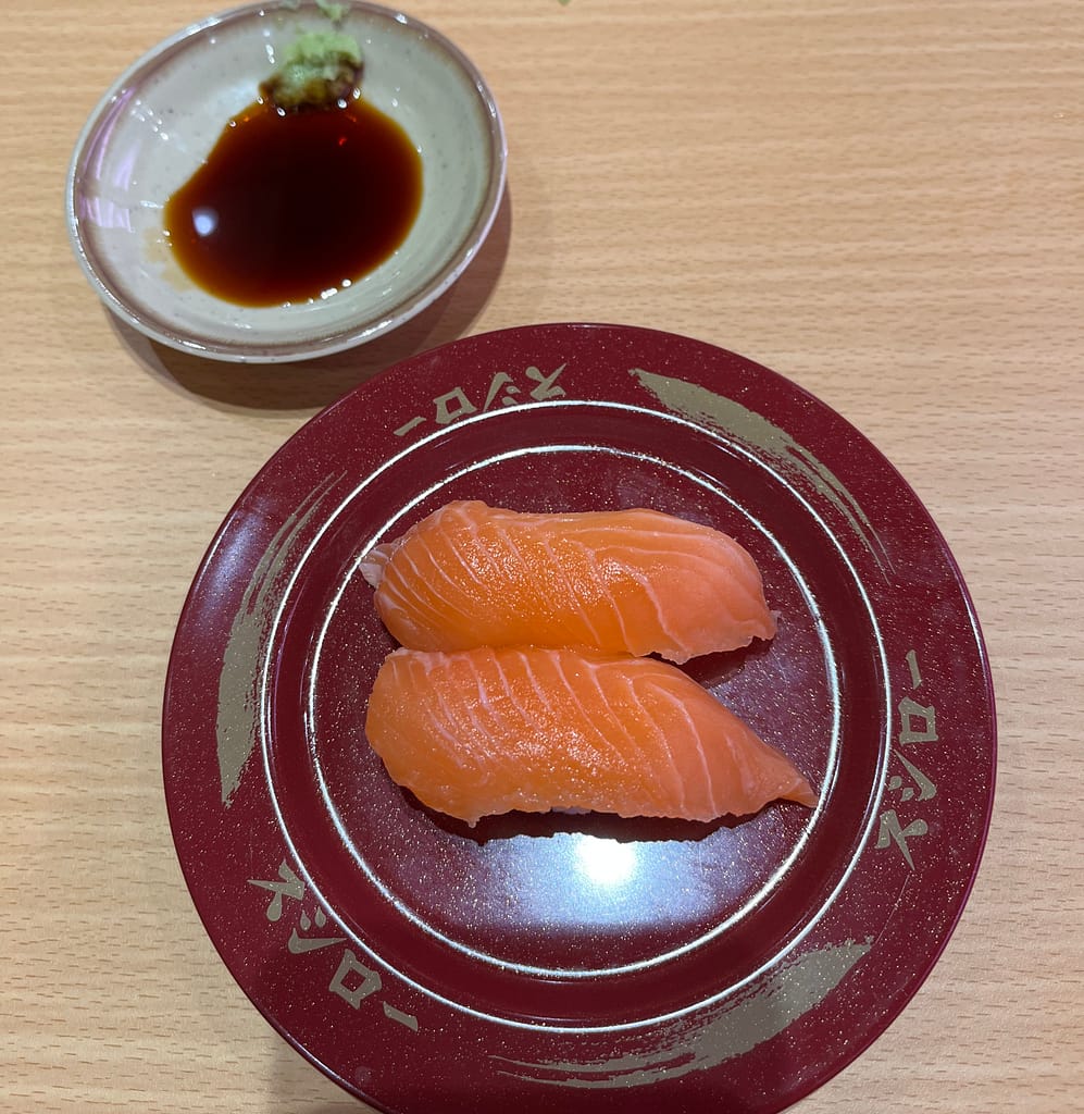 サーモン。よく考えたらサーモン食べ過ぎでは。肉厚で美味しかったです。